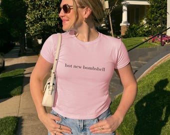Love Island Shirt Reality Tv Lover Gift Idea Bachelorette Crop Top Trending Fashion Summer Beach Party Outfit Hot New Bombshell Baby Tee