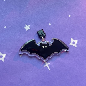 Bat Kindle Dust Plug Charm: Gothic USB-C Accessory