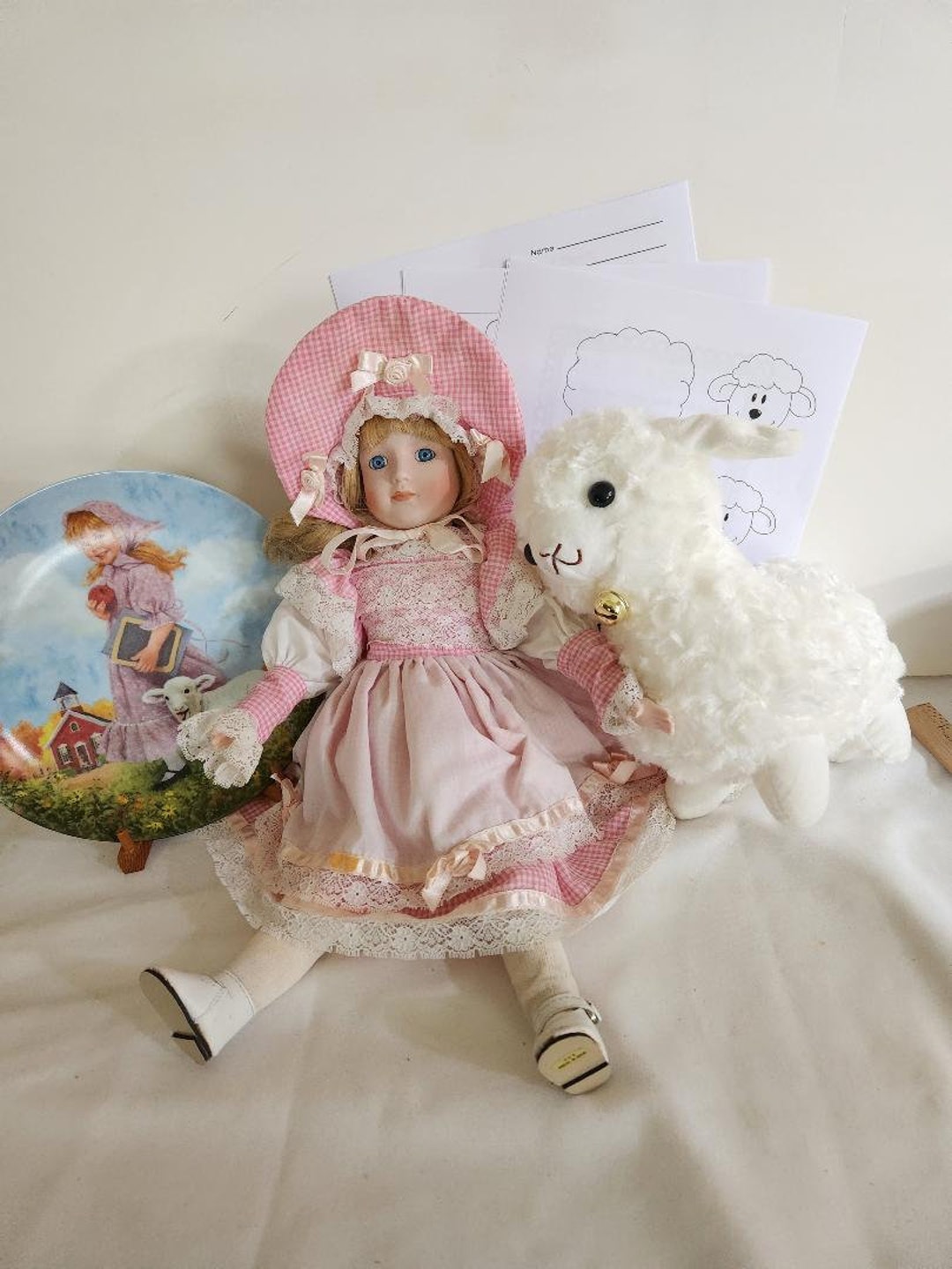 アンリ人形　 ◆希少　12㎝　【Girl with Lamb nativity】 アンリ人形 ◇希少 12㎝ 【Girl with Lamb nativity】 アンリ