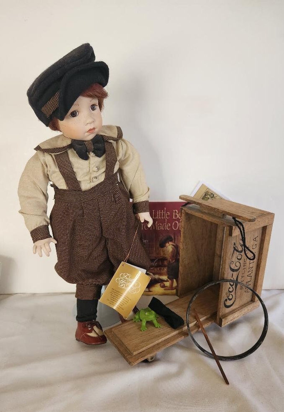 コカコーラ ビスクドール【ダニー】 コカコーラ ビスクドール【ダニー】 Kidrobot x Coca-Cola® 3