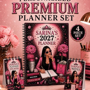 Puede incluir: Un set de papelería premium personalizado de 4 piezas que incluye una agenda 2027, un libro de pegatinas y un bloc de notas. Los artículos tienen gráficos en rosa y negro con una corona y flores. El texto incluye "Sarina's 2027 Planner", "Sarina's Planner Stickers" y "Sarina's Notes".
