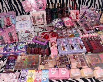 Sanrio makeup & accessories bundle