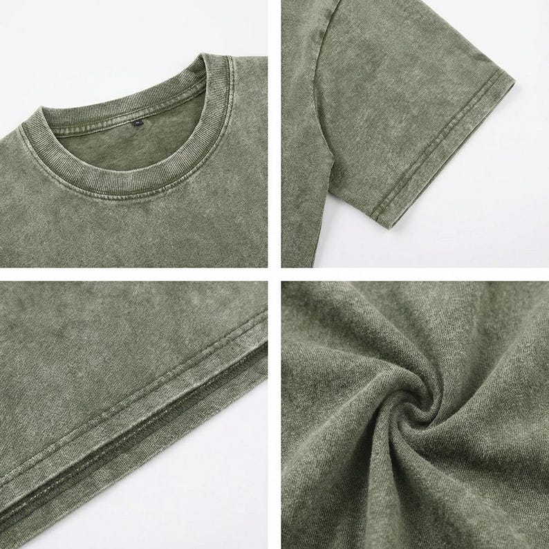 K&ouml;nnte beinhalten: Ein kurz&auml;rmeliges T-Shirt in ged&auml;mpftem Olivgr&uuml;n mit einer verwaschenen Vintage-Optik. Das Kleidungsst&uuml;ck verf&uuml;gt &uuml;ber einen gerippten Rundhalsausschnitt, doppelt gen&auml;hte &Auml;rmels&auml;ume und einen geraden Saum, die die strukturierte Webart des Stoffes zeigen.