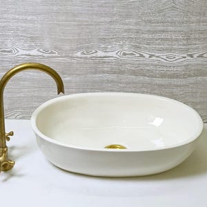 Moroccan White Ceramic Sink – Handmade Oval Basin with Glazed Finish, Farmhouse Bathroom Vessel