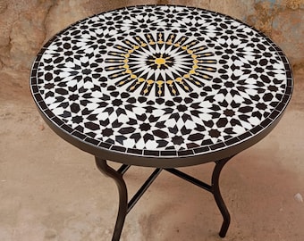 D*8様 マタンゴ　トイグラフ Moroccan Mosaic Bistro Table: Black & Yellow Garden Patio Accent