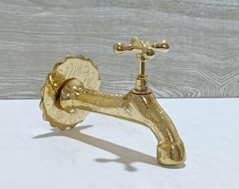 Rubinetto da parete in ottone marocchino fatto a mano: stile vintage inciso