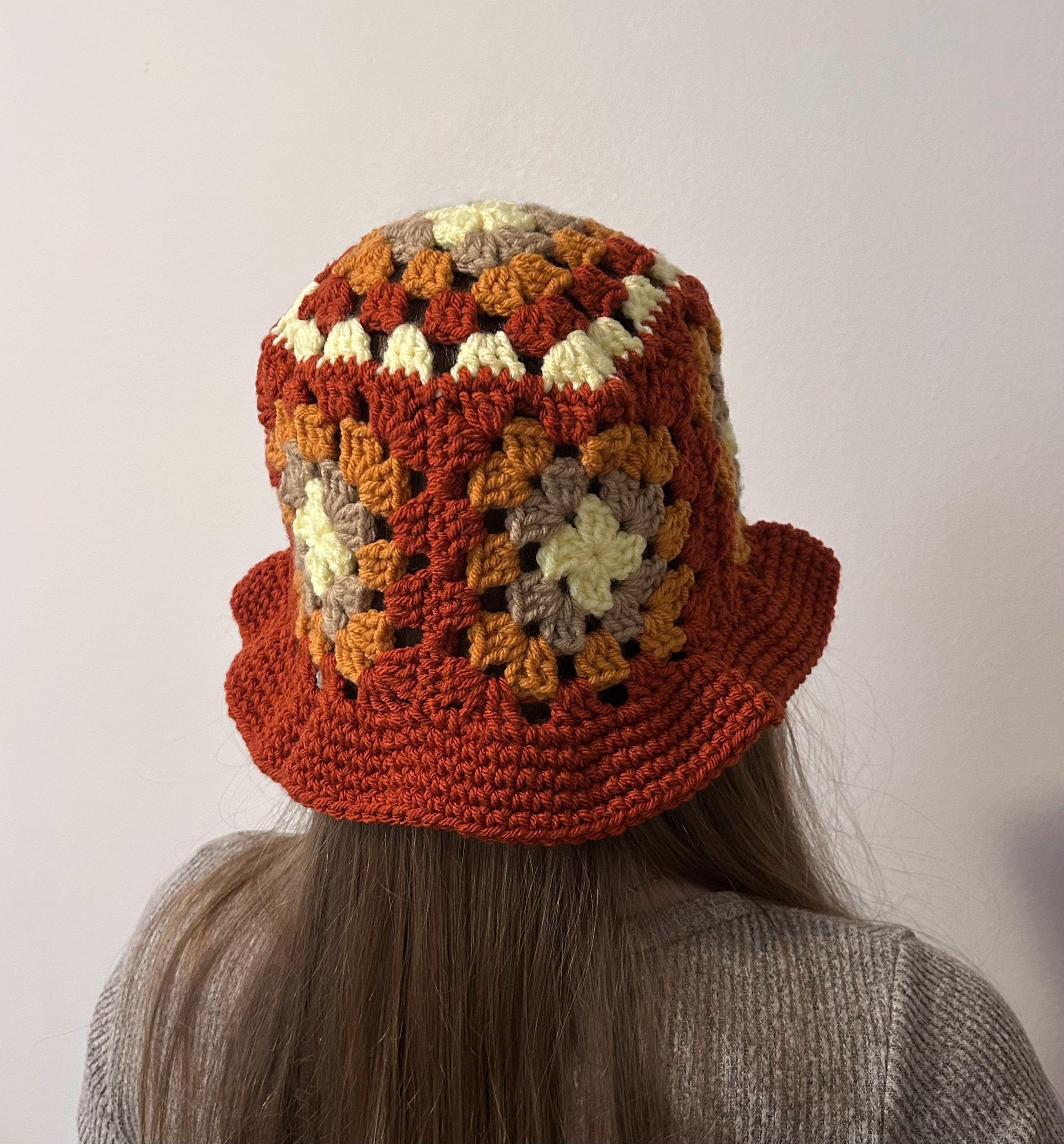 30 Bucket Hat Crochet Patterns for Trendy, Giftable Makes 4 Autumn Granny Square Bucket Hat