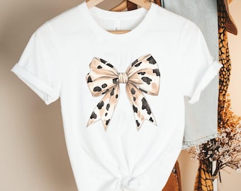 Western Coquette Bow T-shirt, Coquette Bow Cow Sweatshirt, Western Cowgirl T-shirt, Country Girl Gift, Farmer T-shirt, Animals Shirt