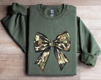 Camo Coquette Bow Sweatshirt, Camo Bow Shirt, Duck Hunting T-shirt, Camouflage Bow Hoodie, Girls Hunting Crewnecks, Fall Season Hoodie