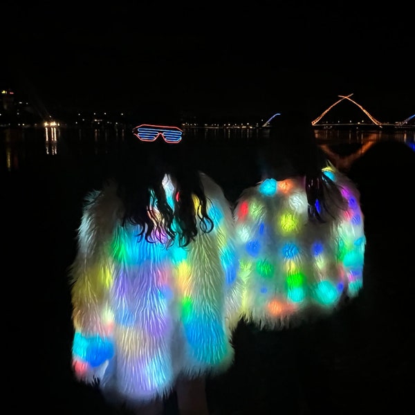 LED White Faux Fur Jacket - Light Up Twinkling Party Concert Coat Rave Costume Xmas Birthday Fancy Dress Wedding