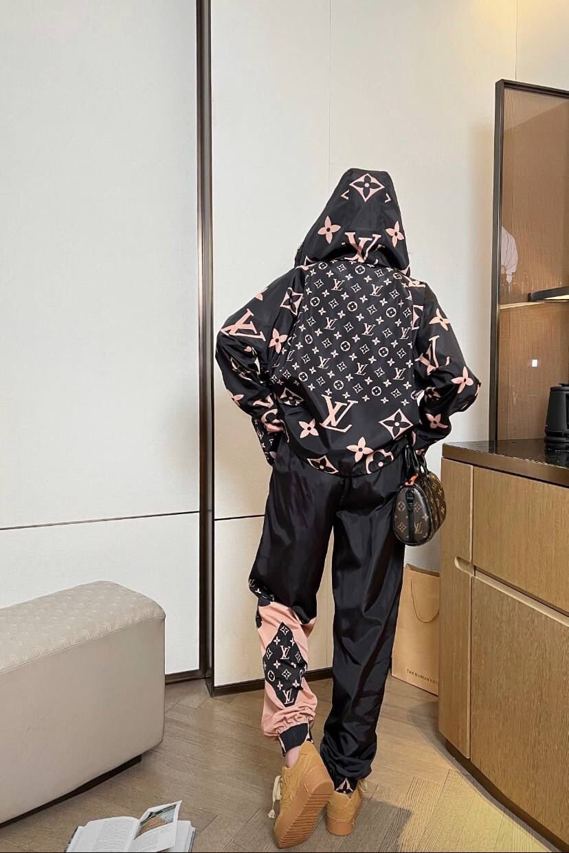 Louis Vuitton Unisex Outfit Hoodie For Men Women