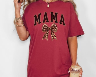 Camiseta de mamá con lazo y estampado de guepardo Camiseta de mamá con lazo y estampado de leopardo Camiseta femenina para amantes del estampado animal Regalo para el Día de la Madre