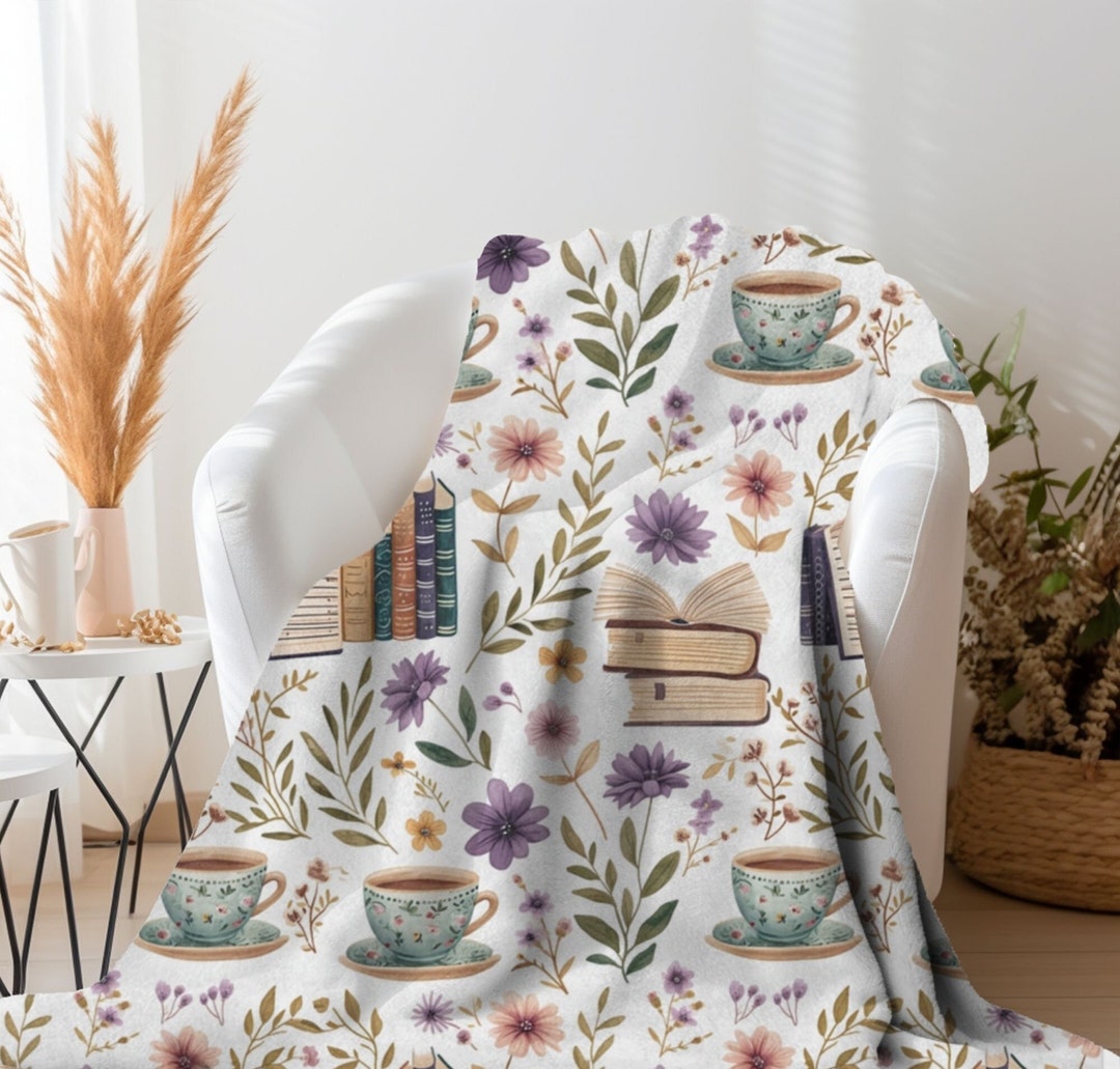 Bookish Dreams Quilted Blanket NCU0NT1479