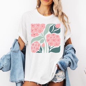 Boho Floral Comfort Colors Shirt, Hydrangea Garden Cottagecore T-Shirt, Retro Botanical Tee, Summer Flowers T Shirt Wildflower Lovers Gift