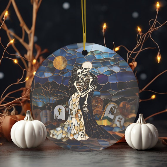 Skeleton Couple's Ornament Spooky Halloween Home Decor Spooky Ceramic Keepsake Skeleton Lover Gift Newlyweds Engagement Anniversary Gifts