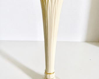VTG Lenox ivoor porseleinen trompetknopvaas met gouden rand VS 9"