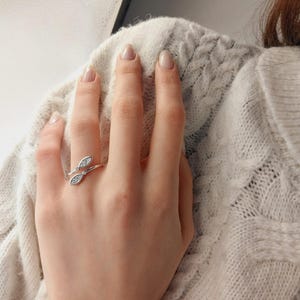 14K Gold Diamond Open-End Ring | Elegant  Modern Design | 18K Gold Promise Diamond Ring | A Symbol of Love,Special Anniversary Modern Design