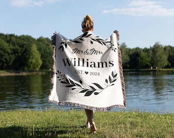 Personalized Wedding Anniversary Gift, Custom Mr And Mrs Name Tapestry Blanket Woven, Woven Throw Blanket Wedding, Wedding Gift For Couple