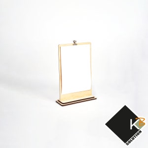 Portamenús de madera. Portamenús elaborados en madera para empresas alimentarias. Expositores de menú de madera personalizados - Esenciales para restaurantes