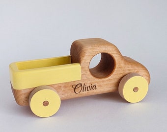 Personalized wooden truck toy - Gender neutral gift - Handmade baby toys for birthday - Montessori nursery - Wooden car