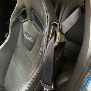 Ford Mustang & DARK HORSE Seat Belt Guide Hook (2024+)