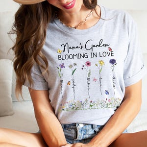 Mom&#39;s Garden gepersonaliseerd moedershirt met kindernamen, oma tuinshirt, Moederdag shirt cadeaus, aangepast geboortemaand bloemenshirt