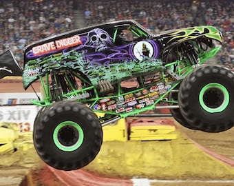 MONSTER TRUCK