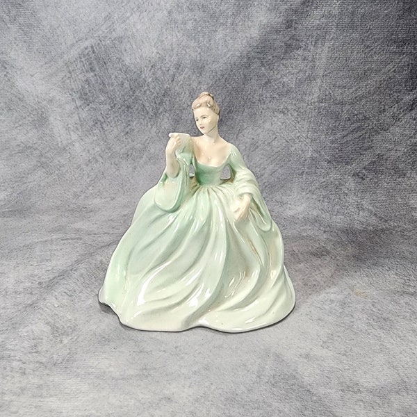Coalport Small Figurine Justine, Elegant Lady Figurine 5/86  (M)