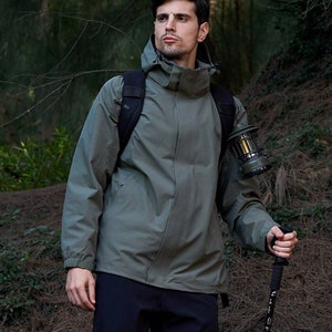 Men&#39;s 3-in-1 Puffer Jacket: Detachable Inner Liner, Waterproof and Windproof Zip Up For Hiking & Trekking Outdoors SS9133