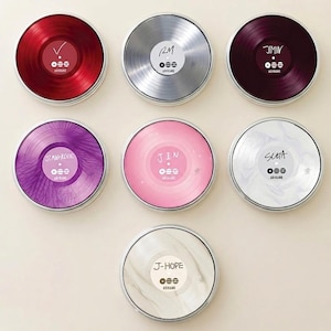 Suporte de celular em vinil BTS ARMY PopSocket ARIRANG World Tour, presente inspirado em Kpop, holográfico e padrão, produto oficial do ARMY para shows e eventos.