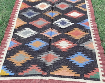 Handwoven Wool Jute Kilim Rug: Boho Indian Dhurrie Rug