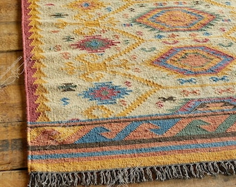 Handmade Wool Jute Kilim Rug: Bohemian Aztec Accent Rug