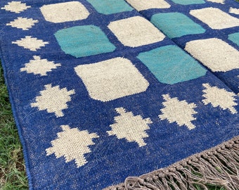 Handwoven Wool Jute Kilim Rug: Traditional Indian Dhurrie