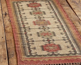 Handmade Jute Kilim Rug: Woven Wool Bricks Design