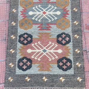 Wool Jute Kilim Runner Rug: Handwoven Oriental Stair Rug