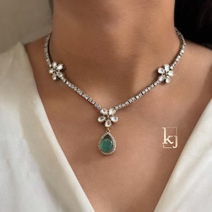 Emerald Polki Green Kundan Long Necklace Sabyasachi Jewelry Uncut Polki Diamond Necklace India Moissanite Polki Pendant Uncut Kundan Jewelry