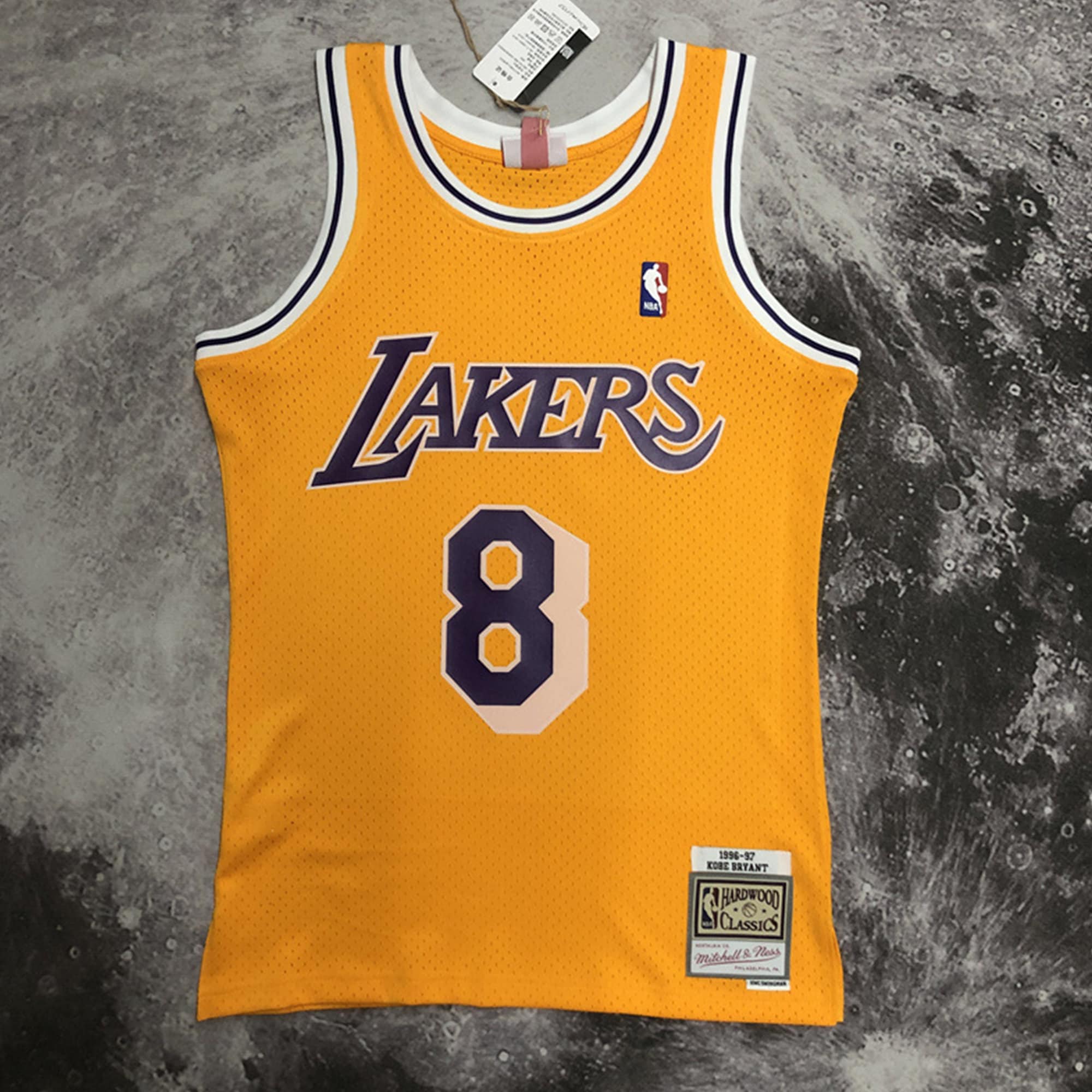Kobe Bryant signed Lakers #8 purple jersey framed Mint Rookie