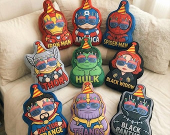 Cojín de cumpleaños de Marvel Avengers personalizado con nombre y edad, cojín de superhéroes, decoración para fiestas infantiles, Iron Man, Spider-Man, Hulk, Capitán América, regalo
