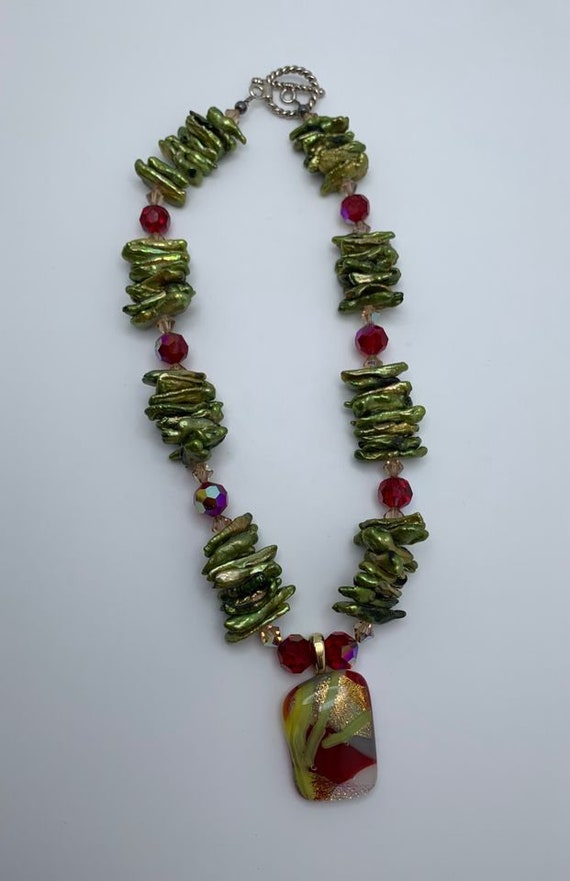 Iridescent Green Biwa Stick Pearl Necklace with R… - image 6