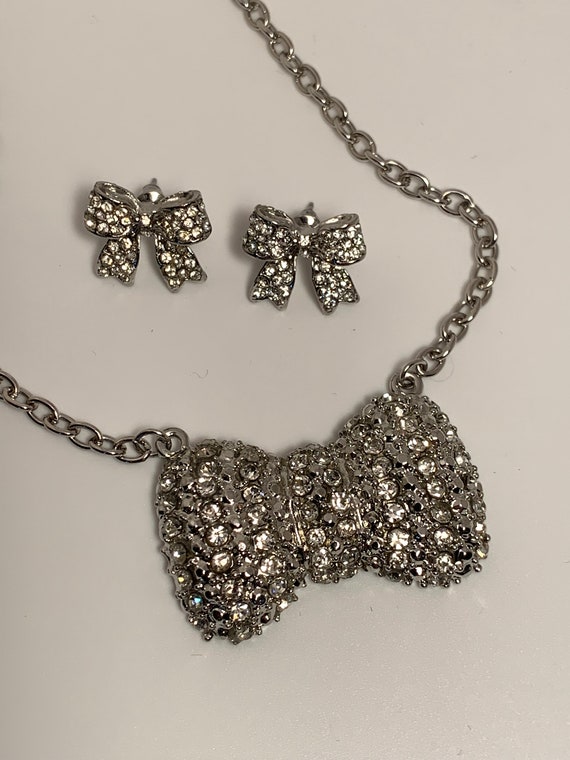 Sparkle & Shine! Cute Bow Necklace and Earrings - image 6