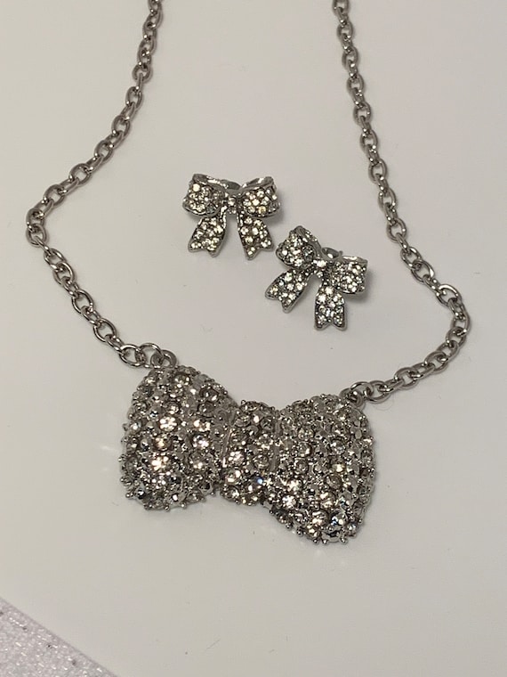 Sparkle & Shine! Cute Bow Necklace and Earrings - image 7