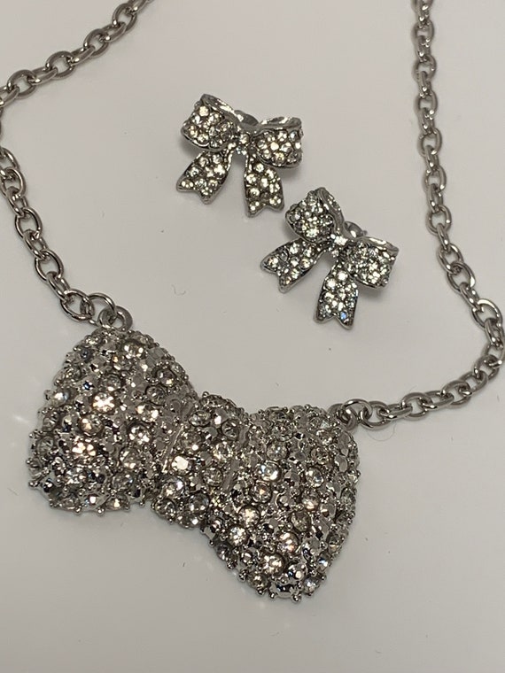 Sparkle & Shine! Cute Bow Necklace and Earrings - image 5