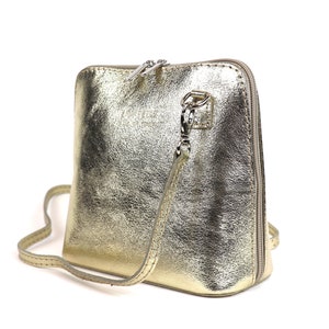 Sac à main en cuir italien véritable métallisé doré avec bretelles amovibles Sac à bandoulière en cuir véritable Sac à main classique en or Sac pour femme élégant