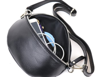 Black Genuine Leather Bumbag Grain Leather Fannypack Italian Leather Sling Bag with Detachable Straps Compact Crossbody Travel Bag