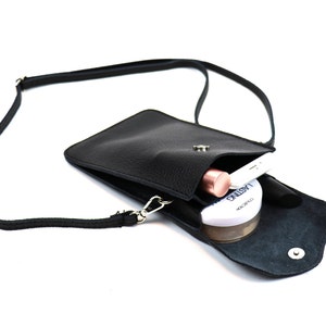 Carrie Schwarze Echtleder Crossbody Handytasche Minimalistische Umhängetasche Geschenk für Sie Damen Handtasche Italienische Echtleder Reisetasche
