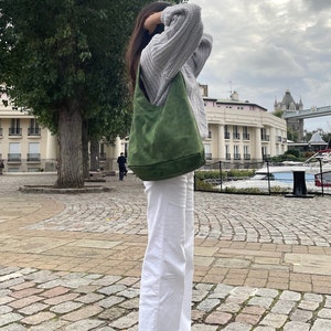 Cali Olive Echtes Wildleder Einkaufstasche Jeden Tag Praktische Leder Hobo Bag Unisex Große Schultertasche Geschenk Für Sie und Ihn Schule Laptoptasche