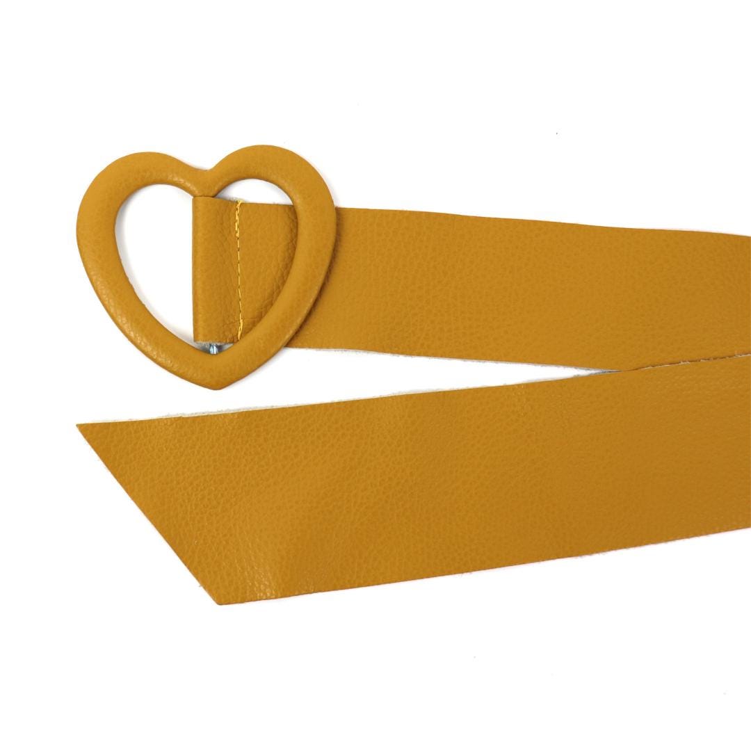Hand crafted Italian leather with heart shaped buckle Handmade Italian Leather Belt: Heart Buckle, Unique Shapes  main image 4