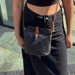 Black Genuine Italian Leather Handbag with Detachable Straps Genuine Leather Crossbody Bag Classic Black Handbag Elegant Women&#39;s Handbag