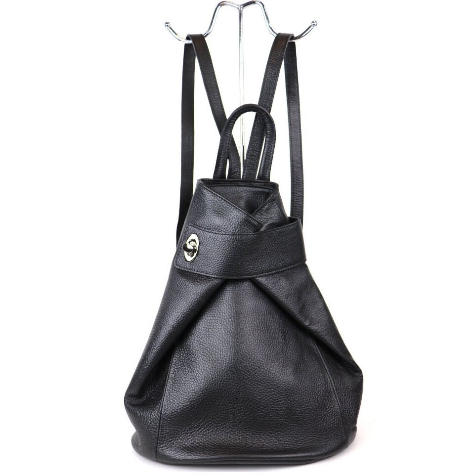Handcrafted Italian Pebbled Leather Backpack: Laptop  display picture 1