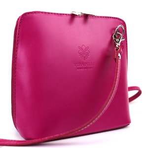 Petit sac à main en cuir italien rose fuchsia avec bretelles amovibles Sac à bandoulière en cuir véritable Sac à main fuchsia classique Sac pour femme élégant